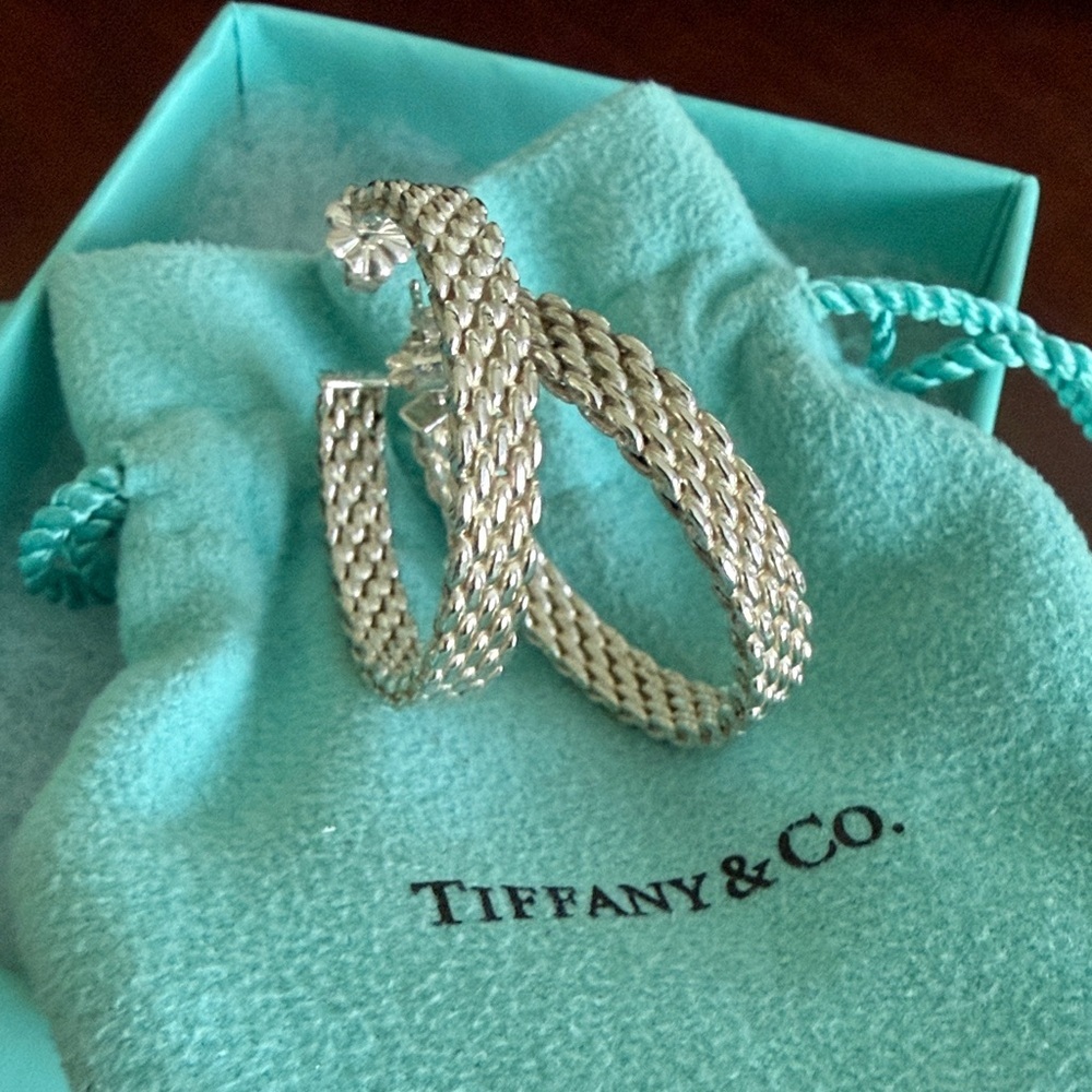 Large Tiffany & Co. Somerset Mesh Rope Design Hoop Earrings - Firm price - Picture 3 of 11